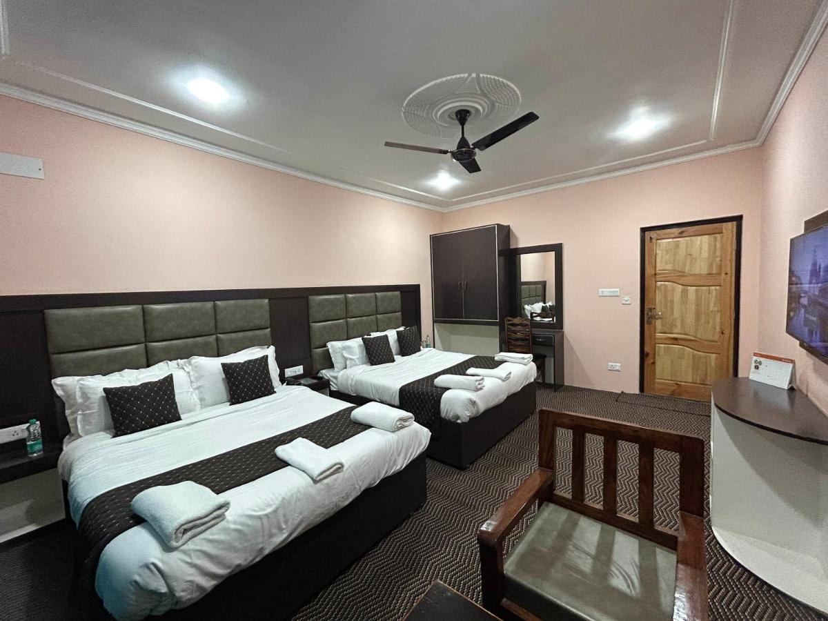 Отель Fair Mount, Airport Road, Humhama Srinagar Экстерьер фото