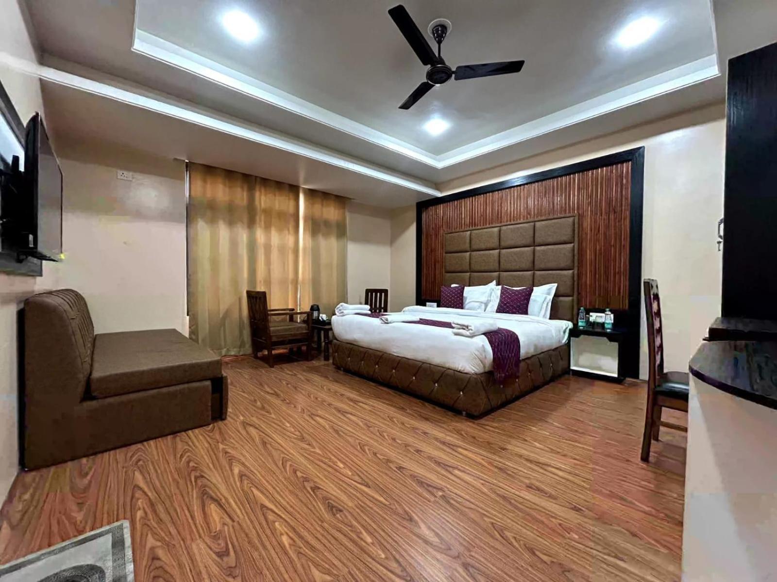Отель Fair Mount, Airport Road, Humhama Srinagar Экстерьер фото
